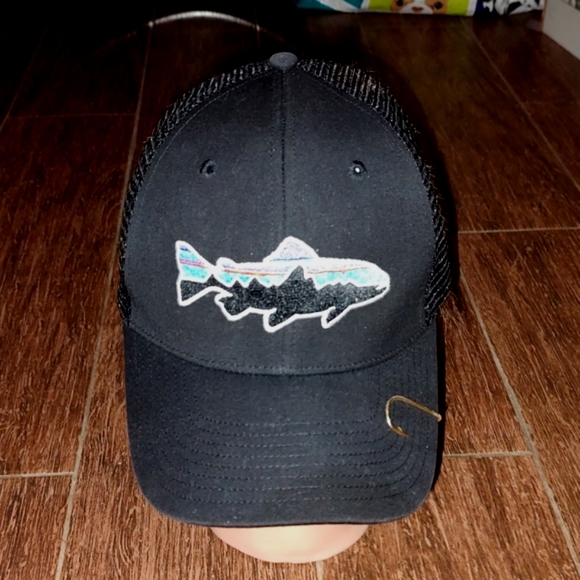Patagonia Fitz Roy Fish Lo Pro Trucker Mesh Cap Hat OS